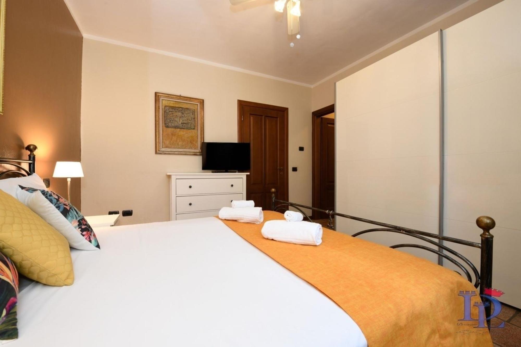 Desenzanoloft Official Partner Marriott Homes & Villas - Garden & Pool Desenzano del Garda Exterior photo